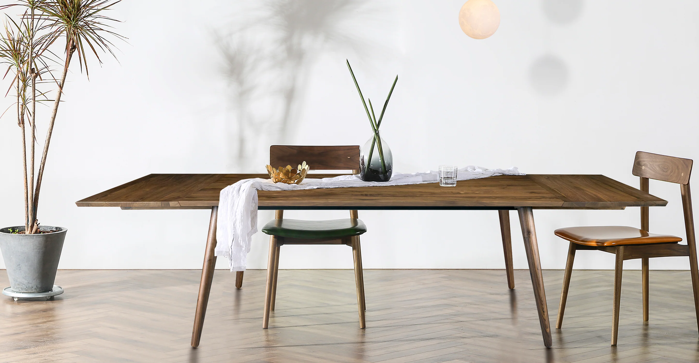 Cleo Extension Dining Table  (71"-110") - Image 3